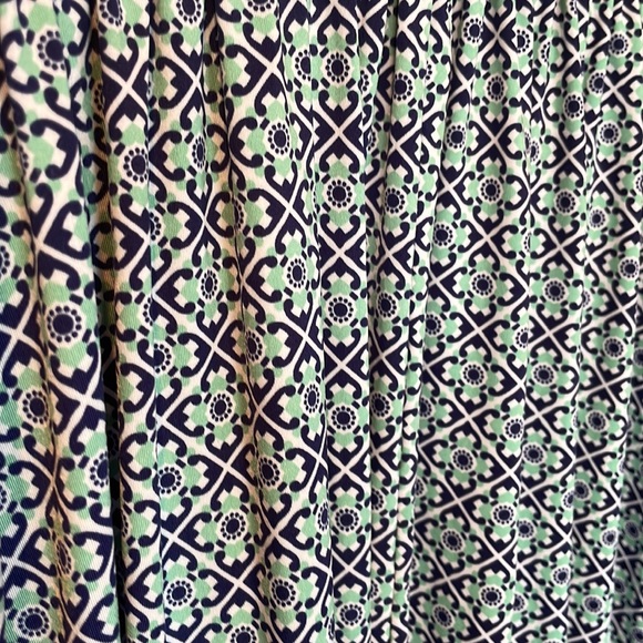 PTP 20 inches. 34 inches tag says 2X I feel it’s more of a large. - Picture 9 of 12